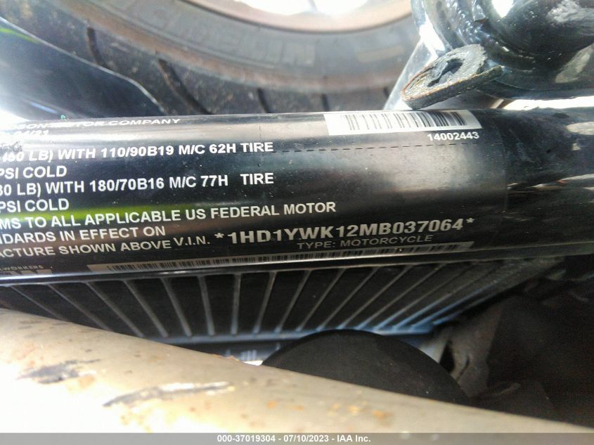 VIN 1HD1YWK12MB037064 2021 HARLEY-DAVIDSON FXLRS