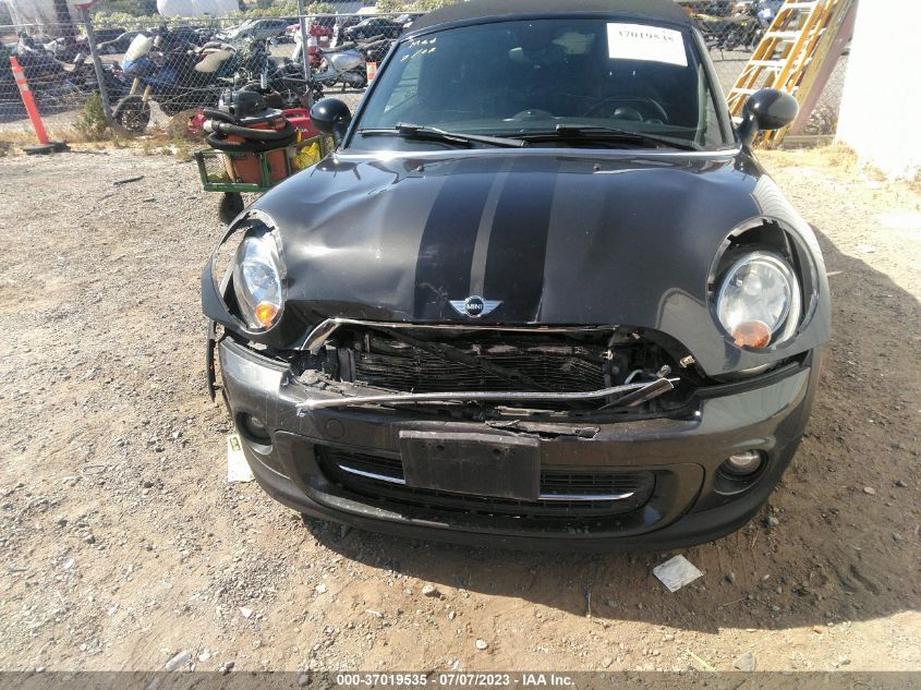 2013 MINI COOPER ROADSTER - WMWSY1C51DT625412
