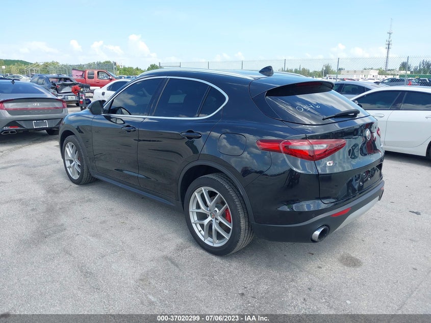VIN ZASPAKBNXK7C50346 2019 ALFA ROMEO STELVIO TI