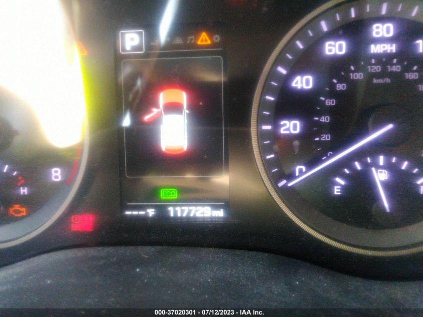 2016 HYUNDAI TUCSON LIMITED/SPORT AND ECO/SE - KM8J33A29GU045532