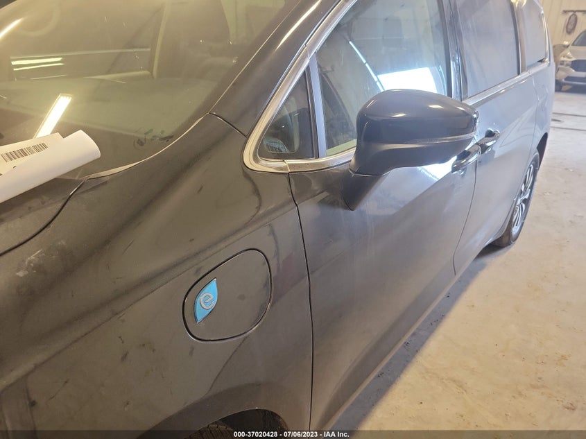 VIN 2C4RC1L70PR572697 2023 CHRYSLER PACIFICA