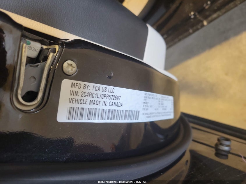 VIN 2C4RC1L70PR572697 2023 CHRYSLER PACIFICA
