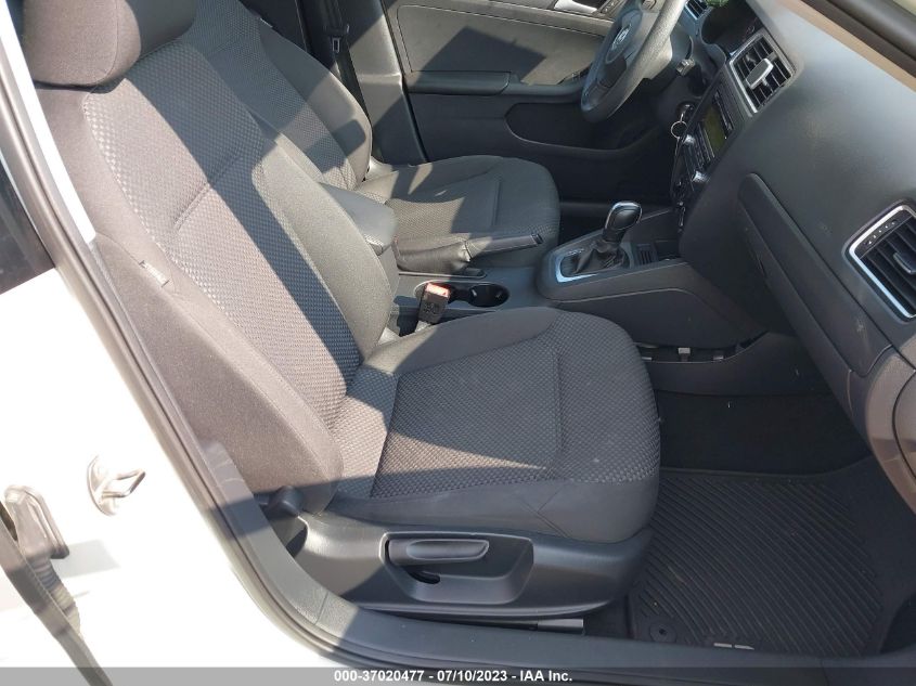 2014 VOLKSWAGEN JETTA SEDAN S - 3VW2K7AJ7EM384606