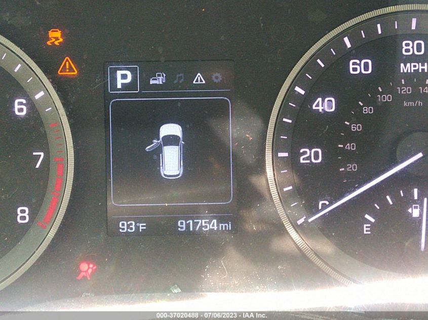 2017 HYUNDAI TUCSON LIMITED/SPORT AND ECO/SE - KM8J33A40HU251762