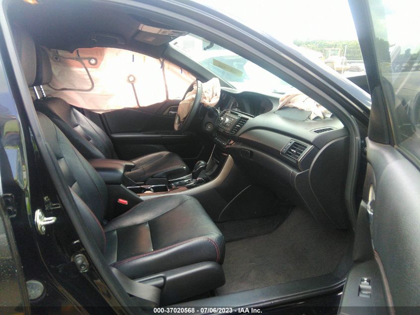 2017 HONDA ACCORD SEDAN SPORT SE - 1HGCR2F18HA017621