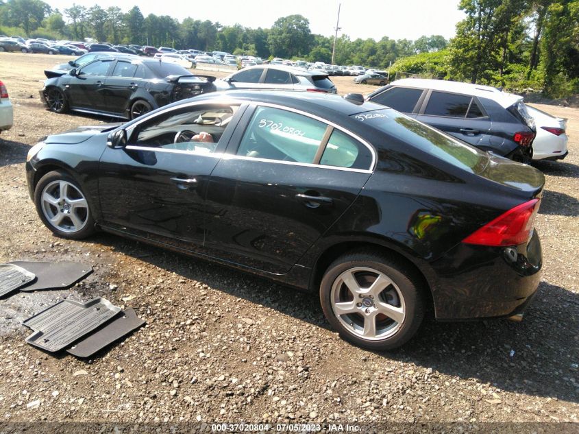 2013 VOLVO S60 T5 - YV1612FHXD2174940
