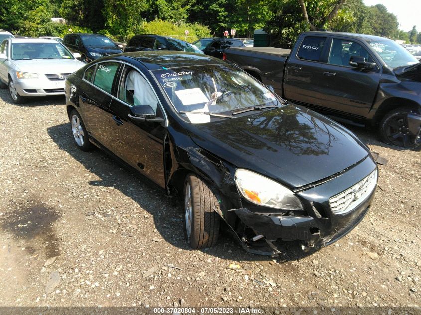 2013 VOLVO S60 T5 - YV1612FHXD2174940