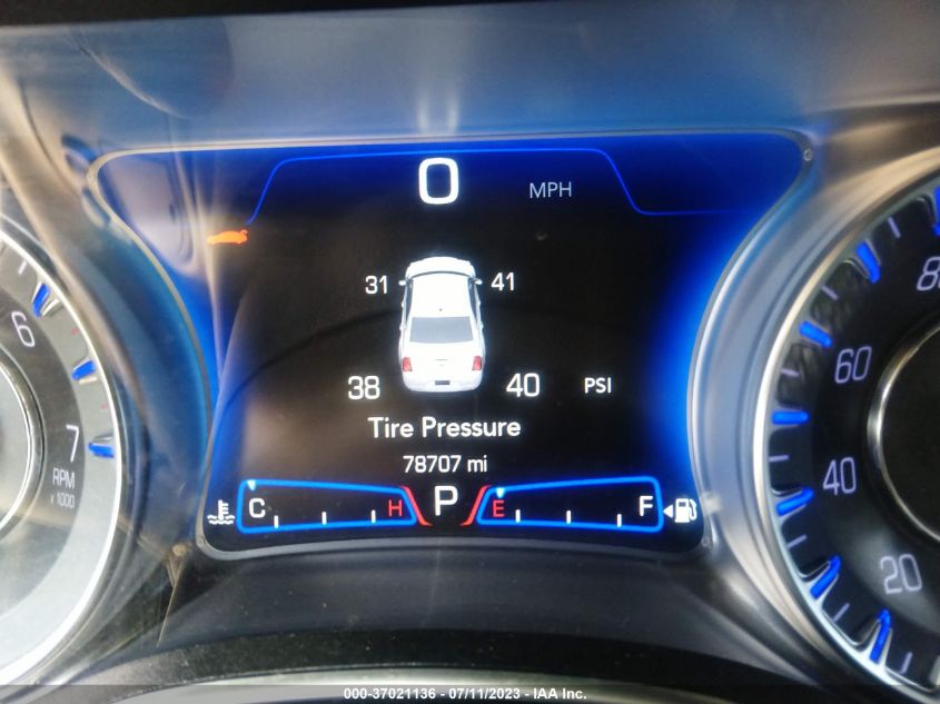 2019 CHRYSLER 300 TOURING - 2C3CCAAG5KH738773