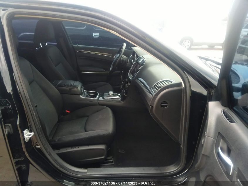 2019 CHRYSLER 300 TOURING - 2C3CCAAG5KH738773