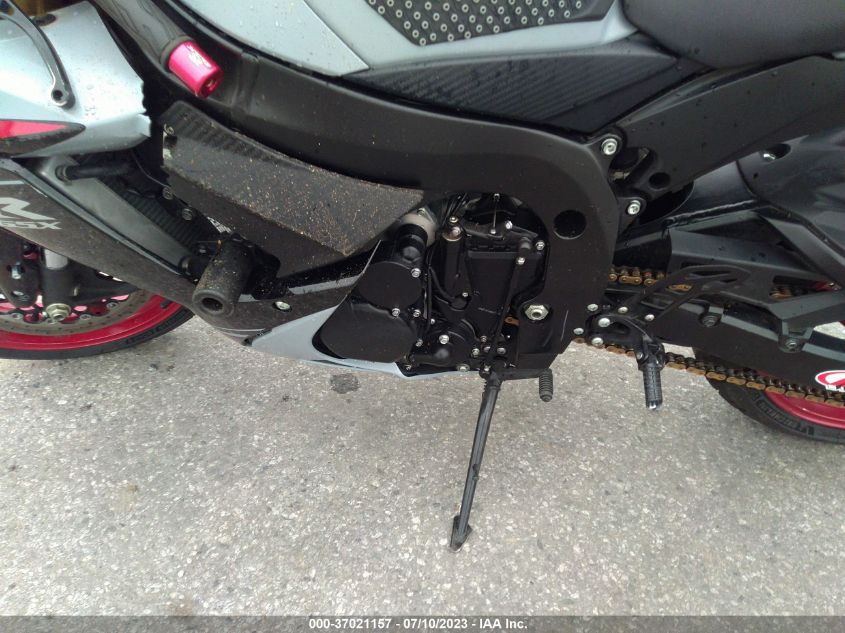2023 SUZUKI GSX-R750 - JS1GR7MAXP7101512