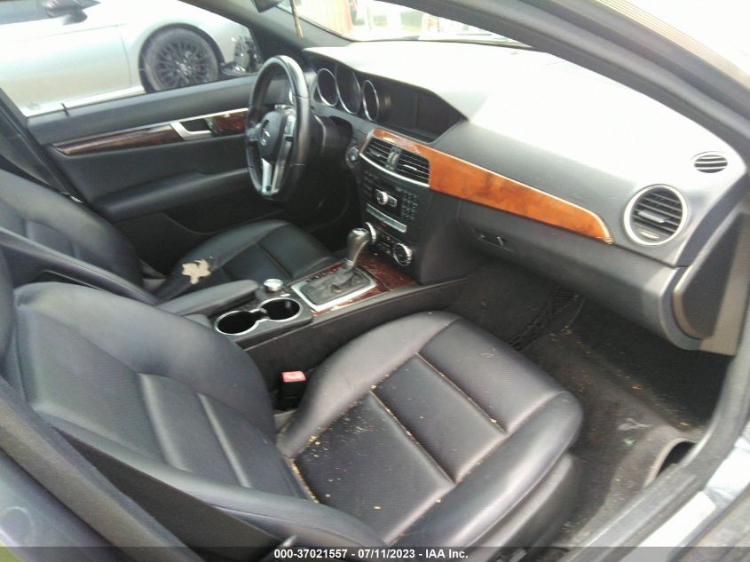 2014 MERCEDES-BENZ C-CLASS C 250 - WDDGF4HB6ER308440
