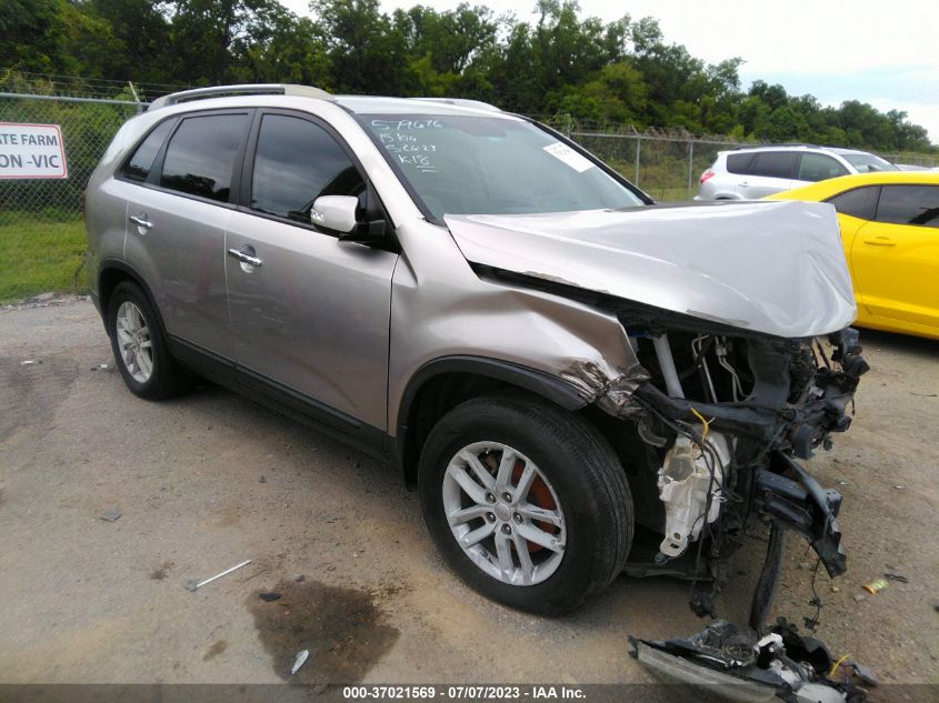 2015 KIA SORENTO LX - 5XYKT4A74FG579676