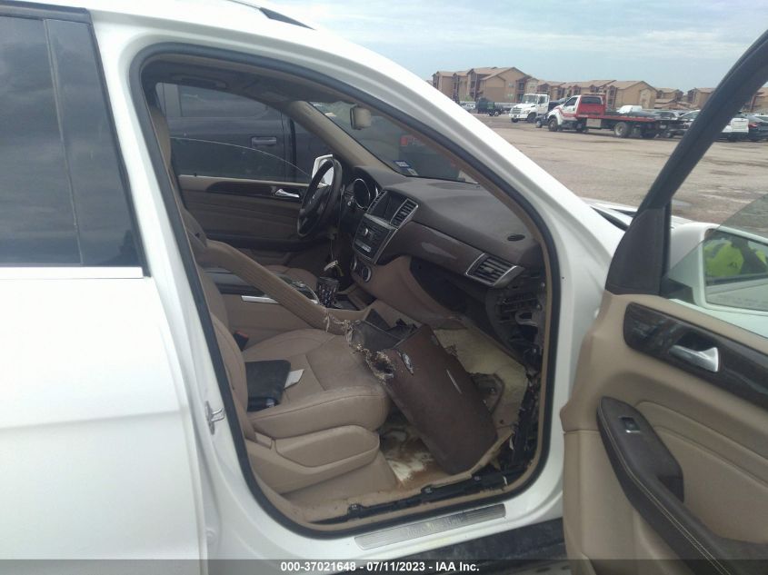 2015 MERCEDES-BENZ M-CLASS ML 350 - 4JGDA5JB2FA559768