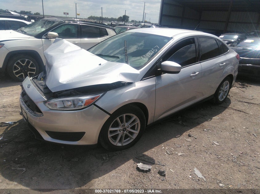 VIN 1FADP3F24JL218360 2018 FORD FOCUS SE