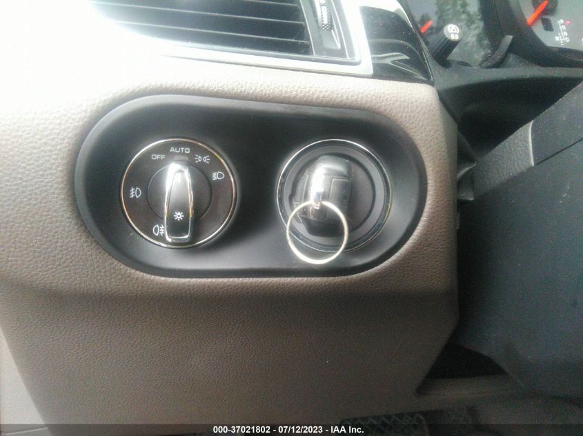 2015 PORSCHE MACAN S - WP1AB2A50FLB42701