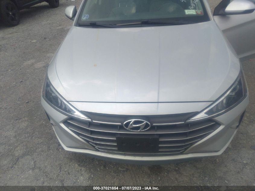 2019 HYUNDAI ELANTRA SE - 5NPD74LFXKH443573