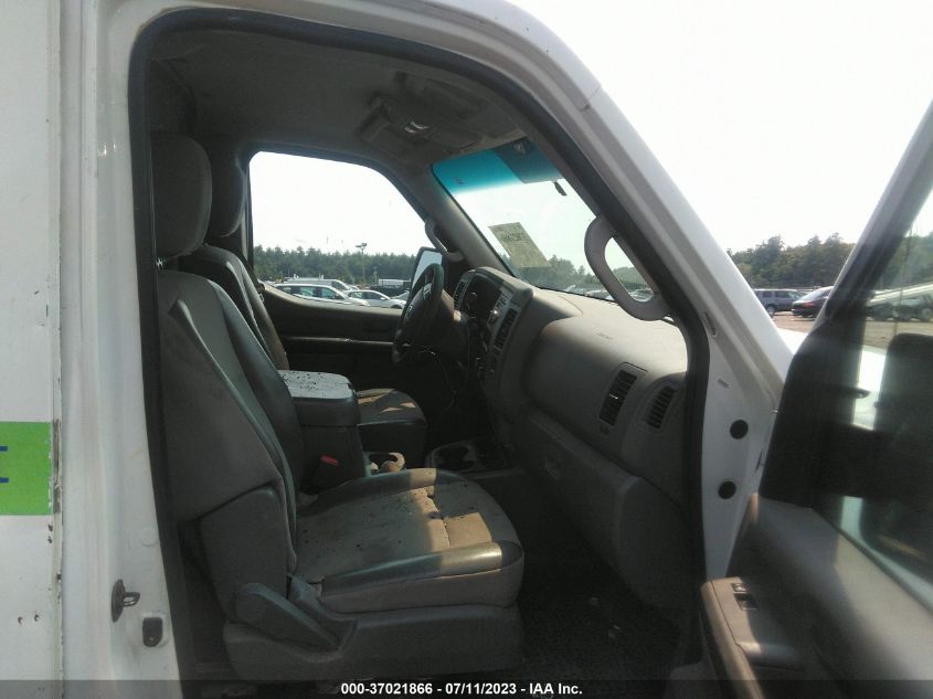 2014 NISSAN NV SV 1N6BF0KY3EN102698