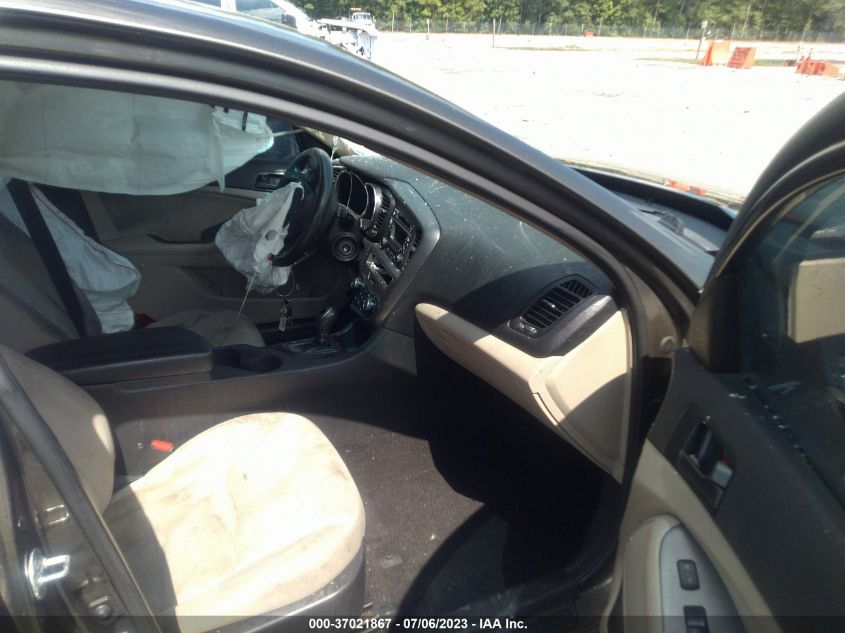 2013 KIA OPTIMA LX - 5XXGM4A70DG186777