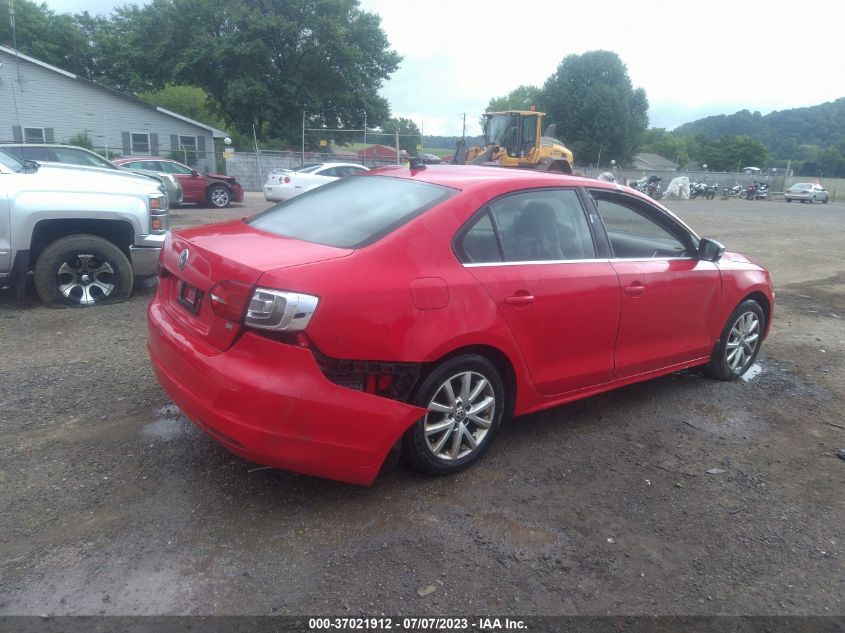 2014 VOLKSWAGEN JETTA SEDAN SE W/CONNECTIVITY - 3VWD17AJ8EM423764