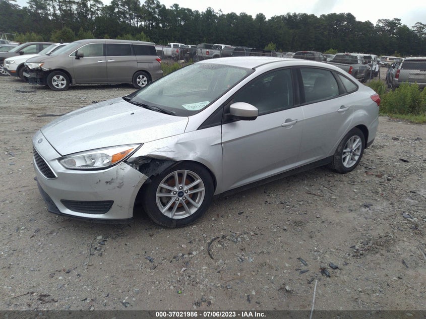 VIN 1FADP3F29JL274908 2018 FORD FOCUS SE