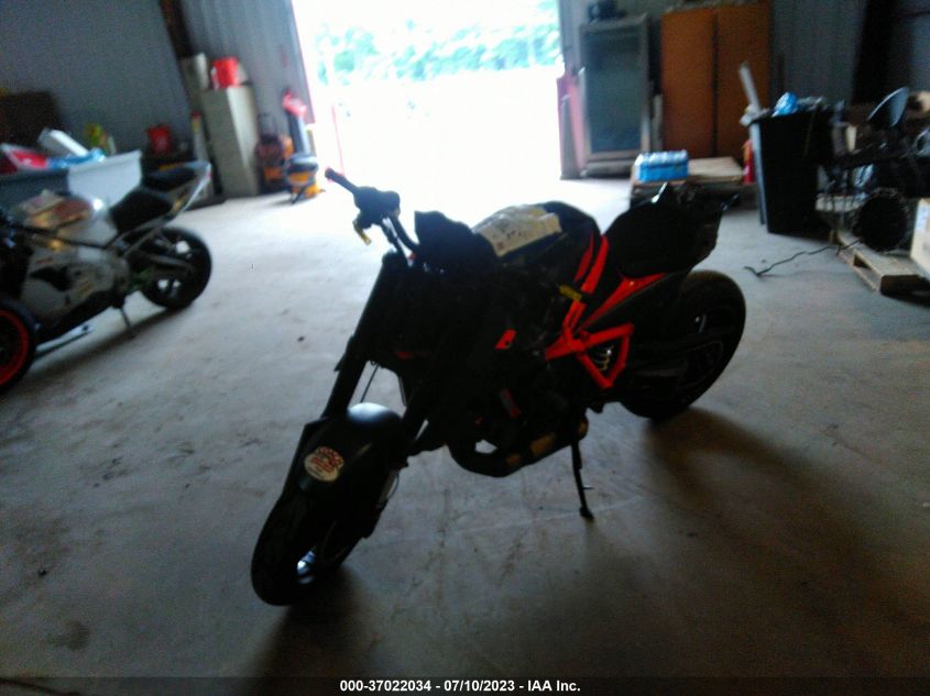 2020 KTM 1290 SUPER DUKE R VBKV39401LM924826