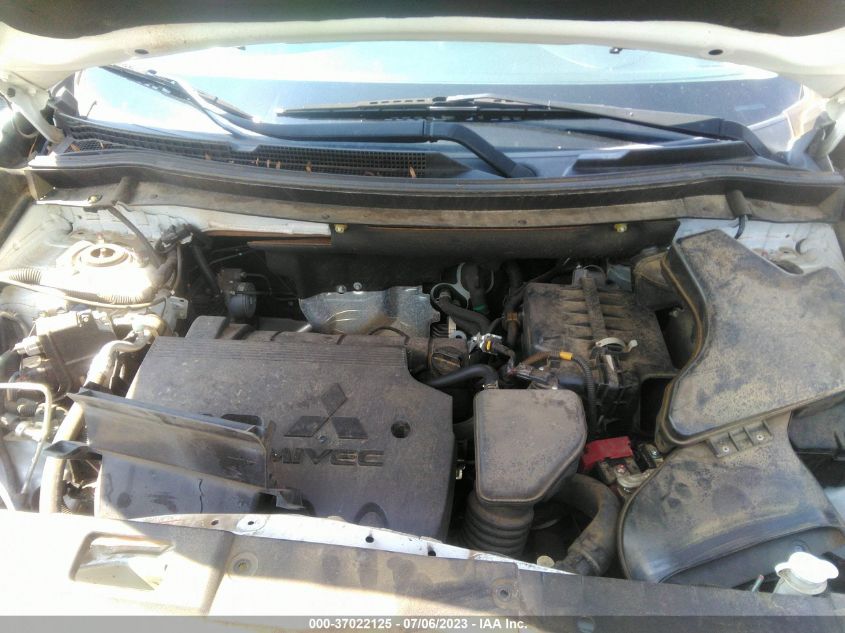 2017 MITSUBISHI OUTLANDER SE/SEL - JA4AD3A31HZ000870