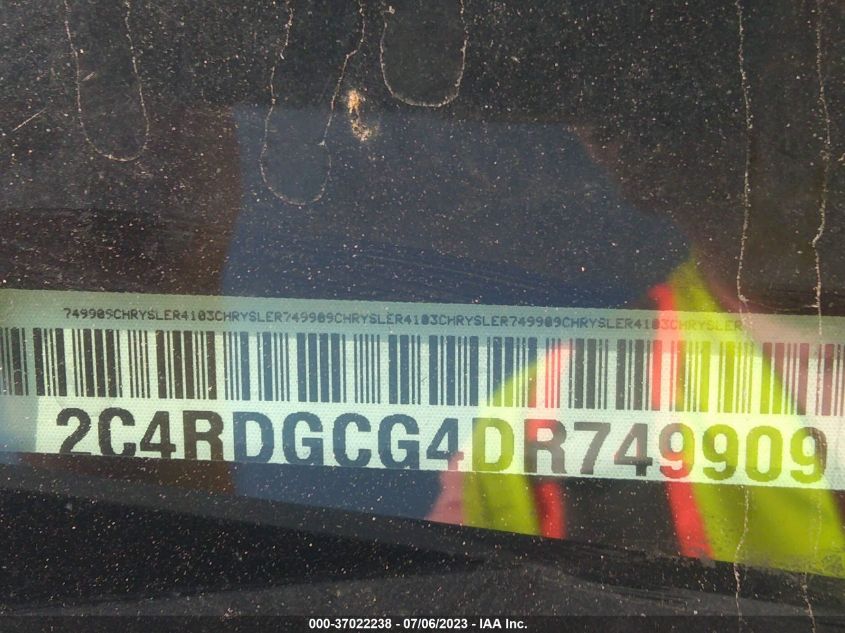 2013 DODGE GRAND CARAVAN SXT - 2C4RDGCG4DR749909