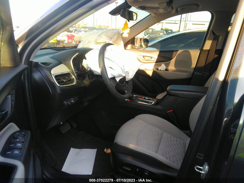 VIN 2GNAXLEX4K6300634 2019 CHEVROLET EQUINOX LT