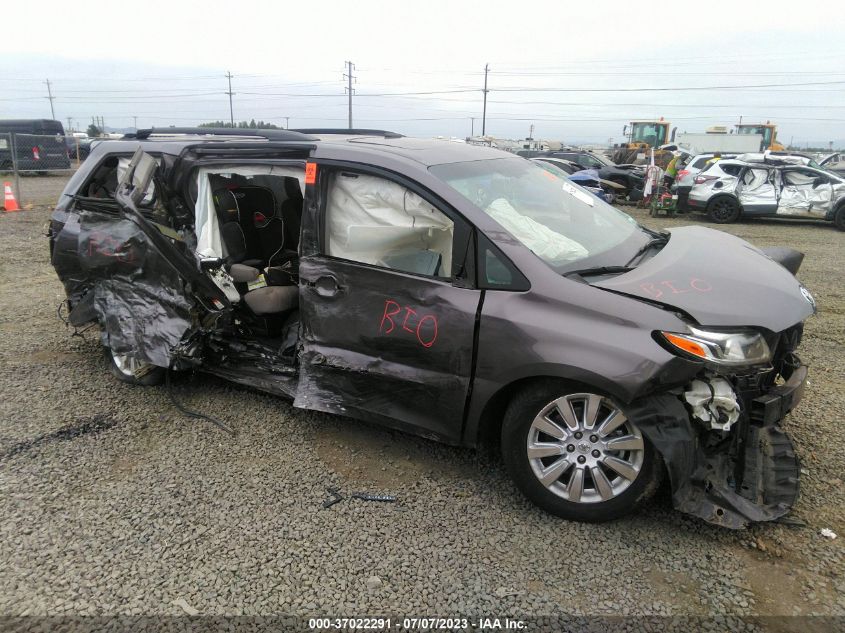 2015 TOYOTA SIENNA LTD/XLE/XLE PREMIUM - 5TDDK3DC1FS126617
