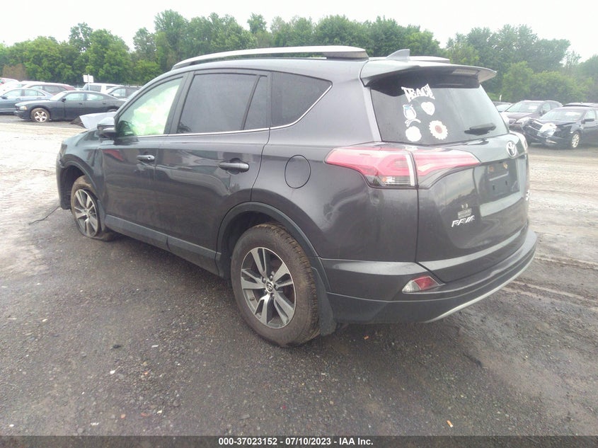 VIN JTMRFREV9JJ740852 2018 TOYOTA RAV4 ADVENTURE/XLE