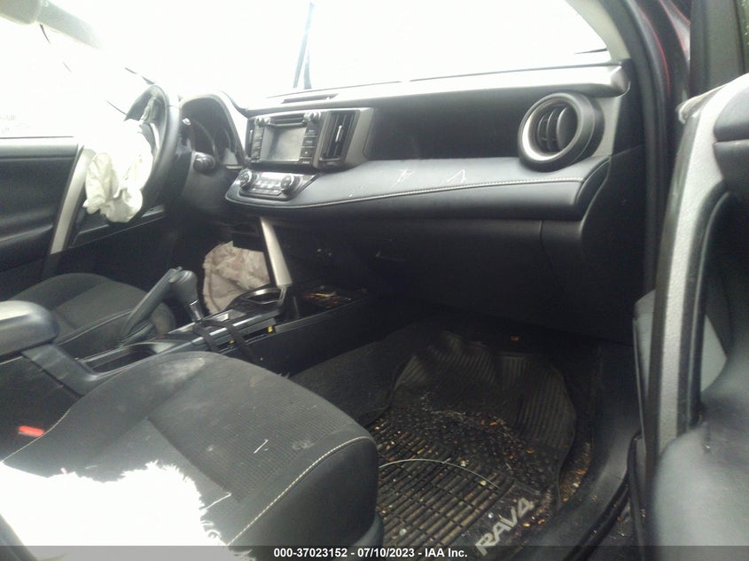 VIN JTMRFREV9JJ740852 2018 TOYOTA RAV4 ADVENTURE/XLE