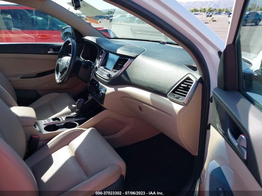 2017 HYUNDAI TUCSON SE PLUS - KM8J3CA48HU433791
