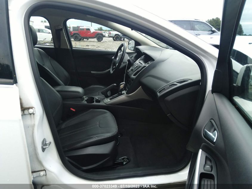 2014 FORD FOCUS SE - 1FADP3K23EL284183