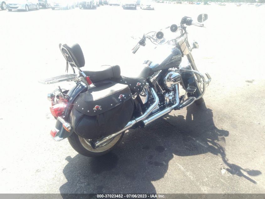 2016 HARLEY-DAVIDSON FLSTC HERITAGE SOFTAIL CLASSIC - 1HD1BWV10GB034231