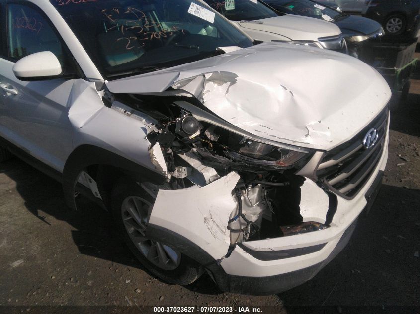 2016 HYUNDAI TUCSON LIMITED/SPORT AND ECO/SE - KM8J33A43GU235344