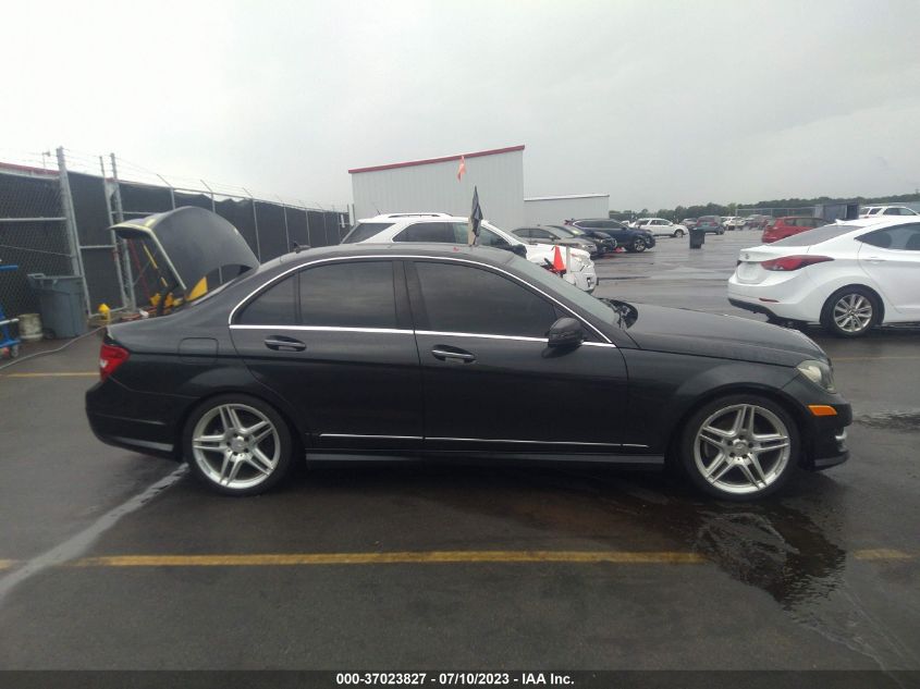 2014 MERCEDES-BENZ C-CLASS C 250 - WDDGF4HB9EG243174