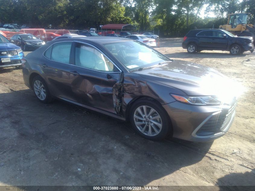 2022 TOYOTA CAMRY LE - 4T1C11AK3NU624547