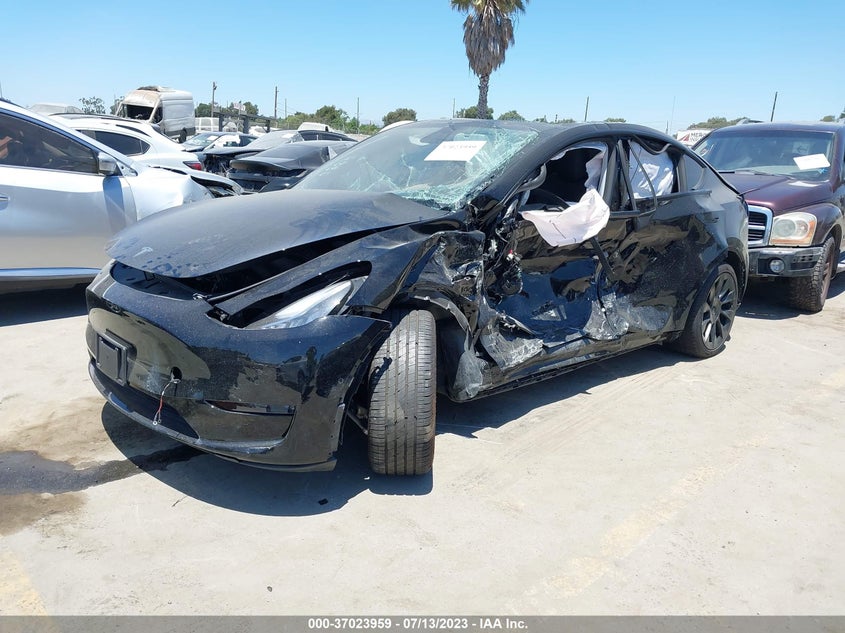 VIN 5YJYGDEE8MF222593 2021 TESLA MODEL Y LONG RANGE