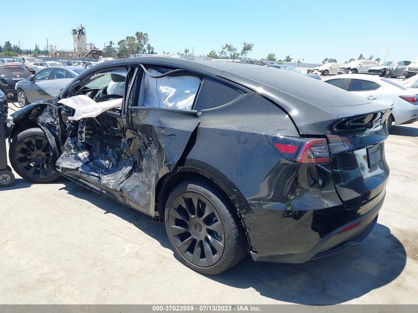 VIN 5YJYGDEE8MF222593 2021 TESLA MODEL Y LONG RANGE