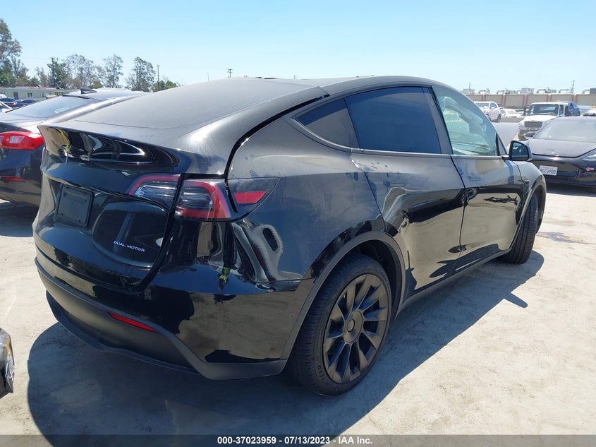 VIN 5YJYGDEE8MF222593 2021 TESLA MODEL Y LONG RANGE
