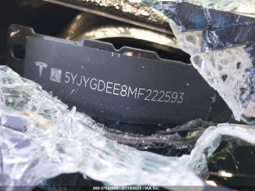 VIN 5YJYGDEE8MF222593 2021 TESLA MODEL Y LONG RANGE