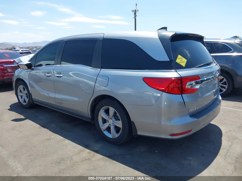VIN 5FNRL6H76JB060953 2018 HONDA ODYSSEY EX-L