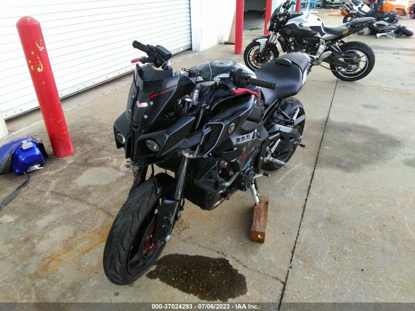 2017 YAMAHA FZ10 - JYARN48E1HA001160