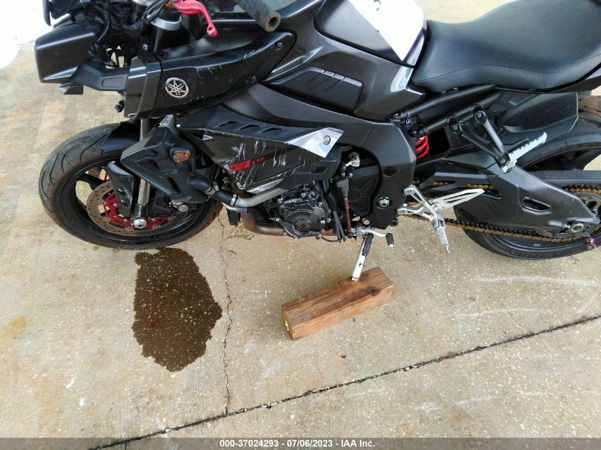 2017 YAMAHA FZ10 - JYARN48E1HA001160
