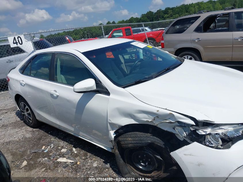 2015 TOYOTA CAMRY LE - 4T1BF1FK4FU012588