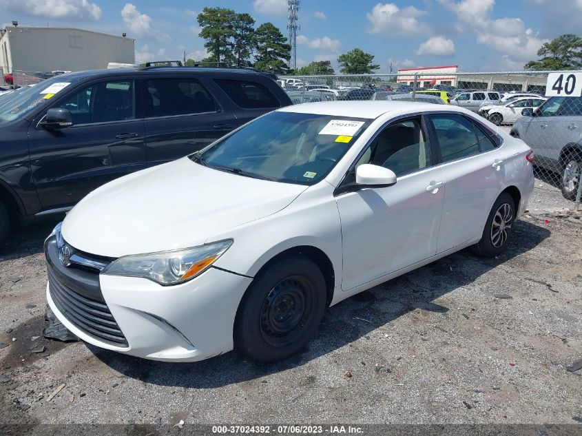 2015 TOYOTA CAMRY LE - 4T1BF1FK4FU012588