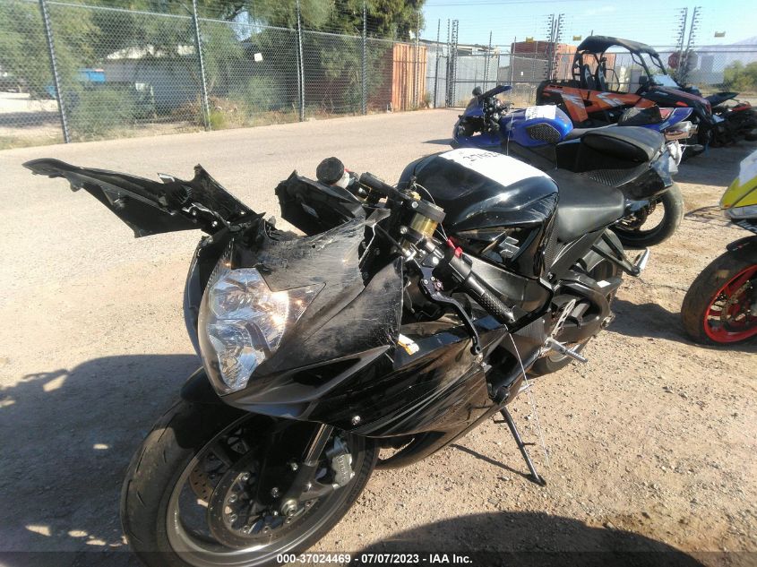 2011 SUZUKI GSX750 JS1GR7MAXB2102102
