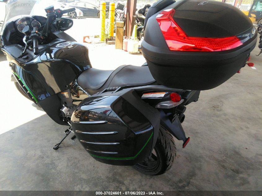 2021 KAWASAKI ZG1400 E JKBZGNE17MA015358