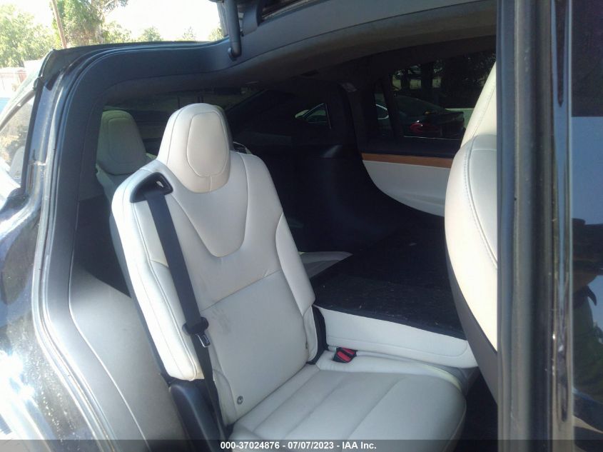 2020 TESLA MODEL X - 5YJXCAE2XLF304447