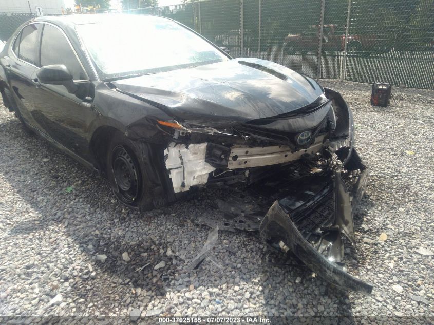 2021 TOYOTA CAMRY HYBRID LE - 4T1C31AK3MU566142